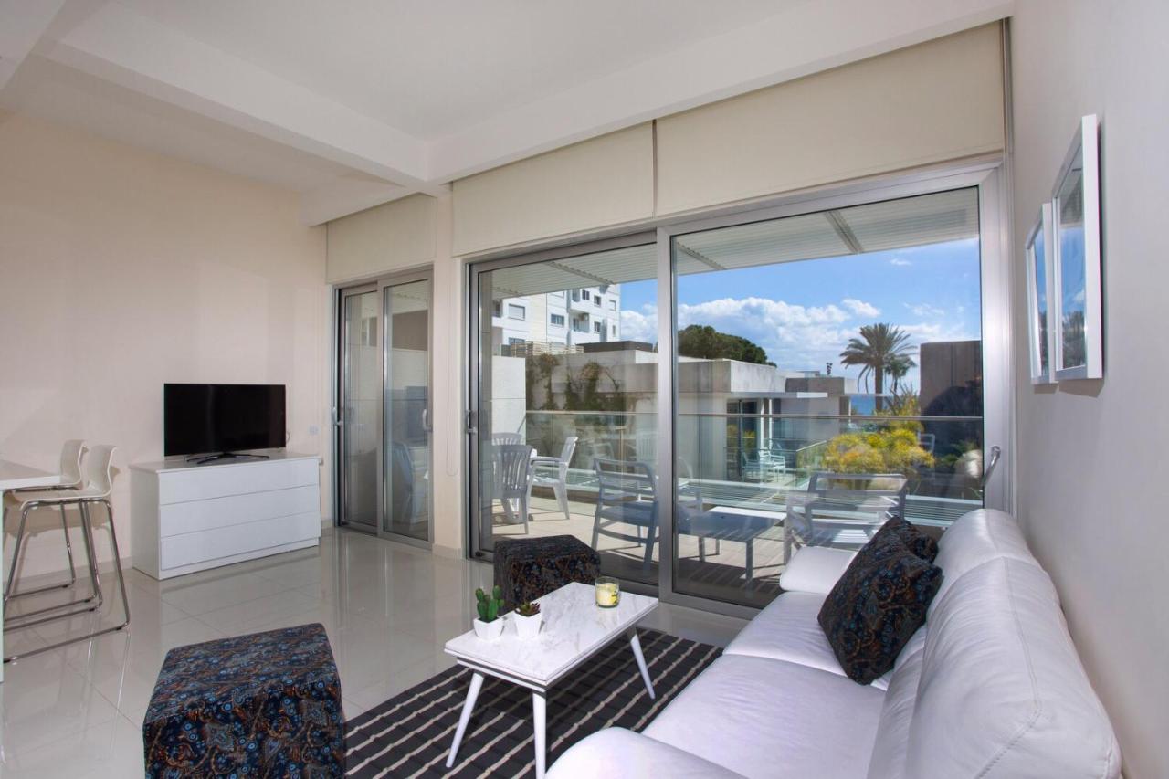 Opera Exclusive Apts By Trulycyprus Limassol Kültér fotó
