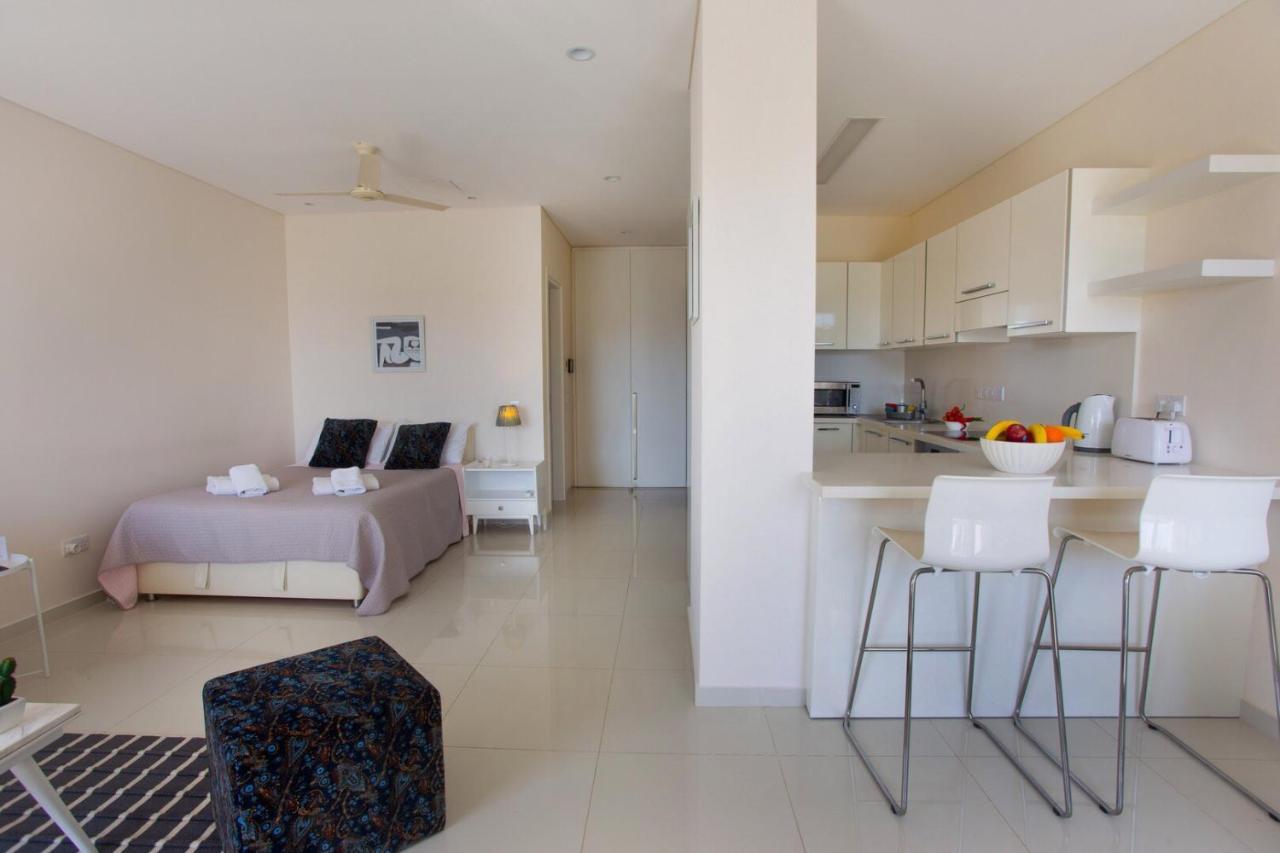 Opera Exclusive Apts By Trulycyprus Limassol Kültér fotó